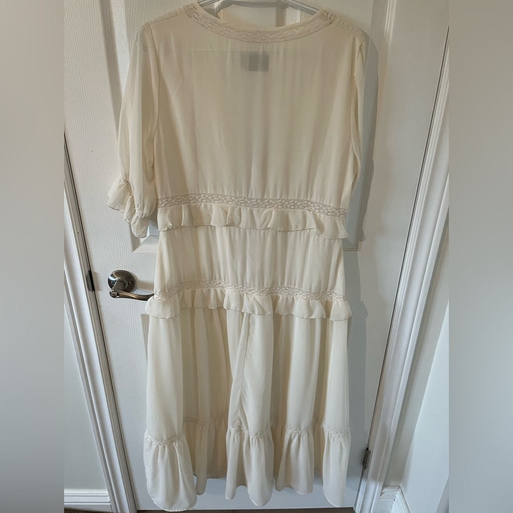 ASOS Design Ivory Dress - Picture 6 of 6